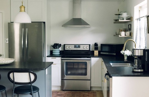 Cedar Bluff House | Prime Location with Family-Friendly Amenities Near Downtown