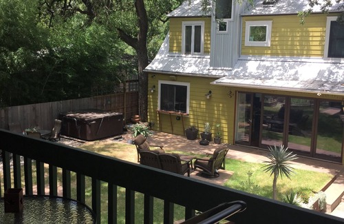 Cherrywood Apartment | Top-Rated Treehouse Studio with Ocean View & Spa