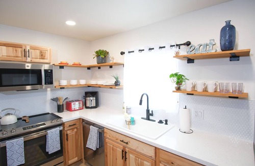 Palo Verde House | Prime Tucson Getaway Near U of A, Shops & Dining