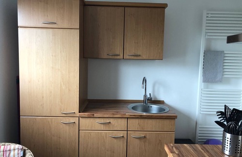 Neumuenster Apartment | Ideally Located Family Apartment in Nms with a Kitchen