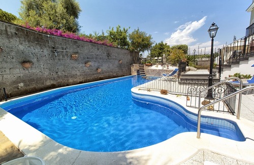 Sorrento Villa | Excellent Villa with Private Pool and Ocean Views for 14