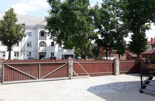 Kedainiai Apartment | Pet-Friendly Centras: Highly Rated Getaway for Families