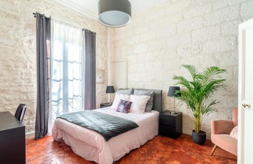 Avignon City Centre Apartment | Elegant Haussmannian Apartment in Historic Avignon