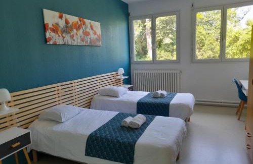 Montauban Hotel | Vibrant Centre Louis Ormières: Family-Friendly & Dining
