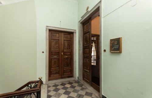 Genoa Historical Centre Apartment | Prime Location in Genoa, Steps from the Aquarium