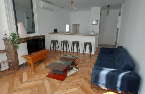 Tournon-sur-Rhone Apartment | Discover Tournon: A Culinary Gem in the Vineyards