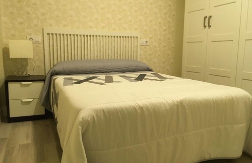Logrono City Centre Apartment | Cozy Centrico Apartment Near Train Station - Pet Friendly Stay