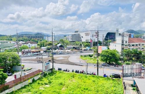 Phuket Apartment | Budget-Friendly Centrio by Suttirak with Refreshing Pool
