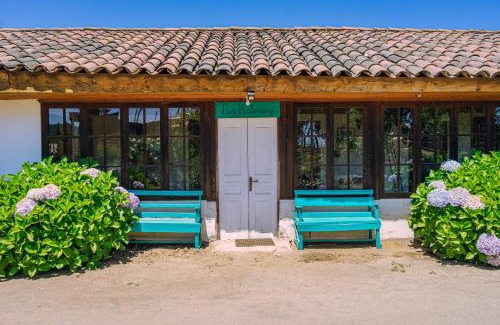 Paredones House | Pet-Friendly Centro Campestre Pequeño Faisán with Hot Tub
