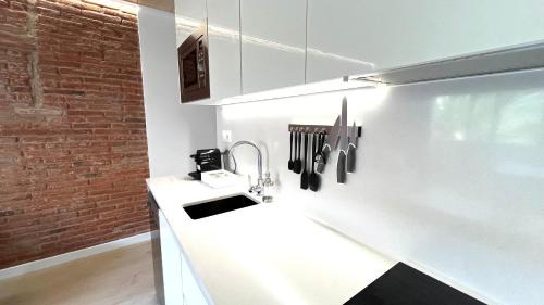 Terrassa Apartment | Pet-Friendly Centro con Terraza by Prestigi - Rated 9/10
