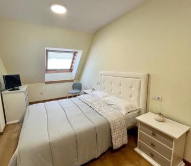 Mino Apartment | Family-Friendly Centro de Miño - Pumariega with 9.3 Rating