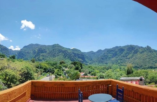 Amatlan Cabin | Discover Centro Holístico Yolotl in Tepoztlán, Amatlán