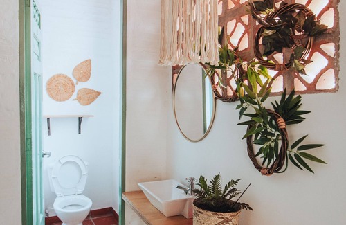 La Candelaria House | Budget-Friendly Centro Hostel Medellín with Breakfast & Spa