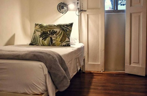 La Candelaria House | Budget-Friendly Centro Hostel Medellín with Breakfast & Spa