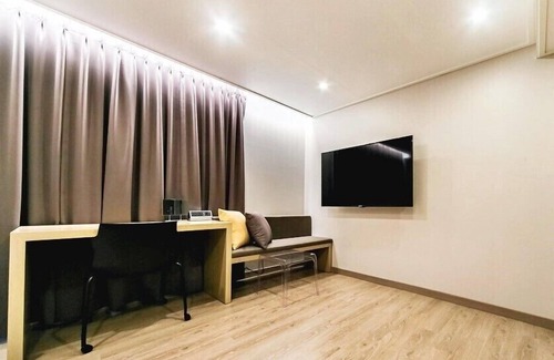 Chilgok-gun Hotel | Discover Centro Hotel: Eco-Friendly Retreat with Spa & Dining