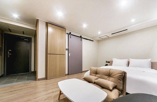 Chilgok-gun Hotel | Discover Centro Hotel: Eco-Friendly Retreat with Spa & Dining
