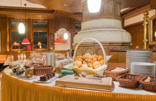 Rosenberg Hotel | Pet Friendly Centro Hotel Sautter with Breakfast Included