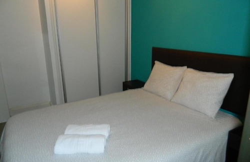 Moscardo Apartment | Family-Friendly Centro Madrid Rio - Monederos Awaits You