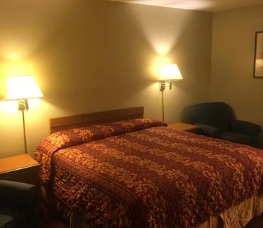 Inglewood Hotel | Welcoming Century Inn at LAX: Child-Friendly & Accessible