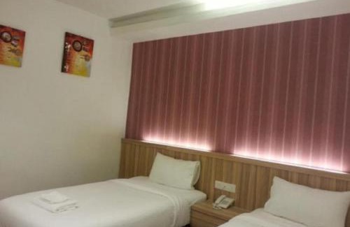 Kampung Pengkalan Pandan Hotel | Discover Hotels in Cukai, Malaysia – Rated 7.5/10