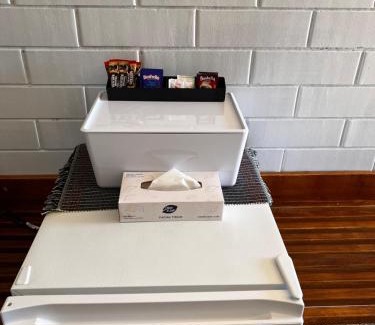 Finley Hotel | Pet-Friendly Century Motor Inn with Pool & Restaurant