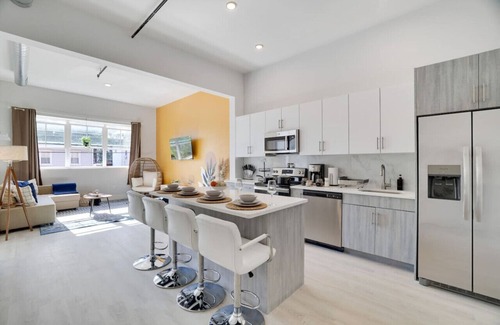 Allentown Apartment | Discover the CEO Suite - Atown's Premier Stay