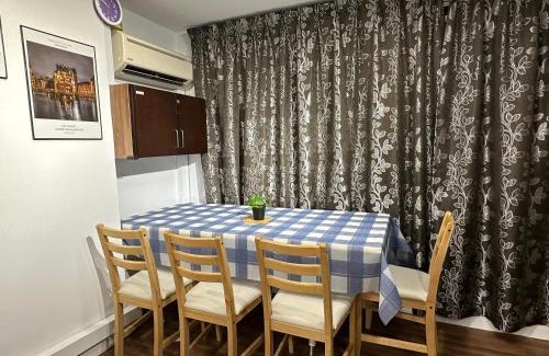 Sungai Dua Apartment | Ideal Family Retreat: CEOZ2 6Pax Duplex Suite Near Airport