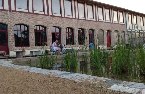 Nod-sur-Seine Villa | Relaxing Getaway at Ceramics: History and Breakfast Included