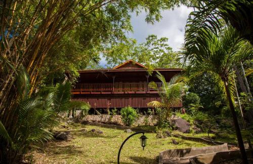 Cerf Island Resort | Coastal Retreat at Cerf Island Resort with Spa & Ocean Views