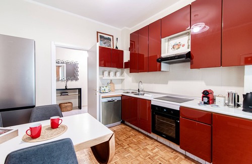 Cernobbio Apartment | Inviting Cernobbio Garden View with Kitchen & Breakfast