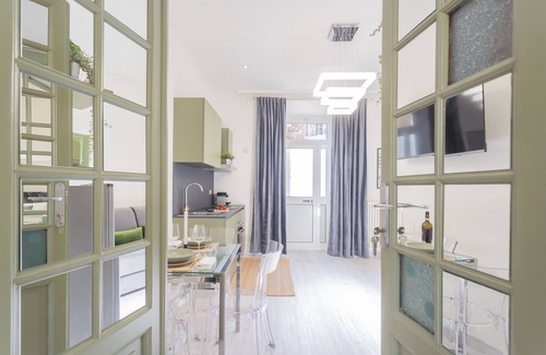 Cernobbio Apartment | Discover Comfort at Cernobbio Green Suite with Spa & Kitchen