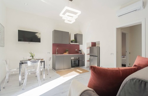 Cernobbio Apartment | Discover Cernobbio Grey Suite with Spa & Family-Friendly Amenities