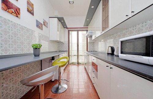 San Giovanni Apartment | Ideal Rome Apartment for Families with 4 Bedrooms