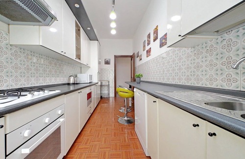 San Giovanni Apartment | Ideal Rome Apartment for Families with 4 Bedrooms