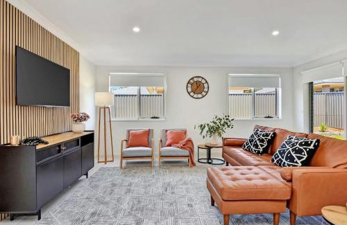Cessnock House | Discover Cessnock Haven - Modern Country Retreat for Families