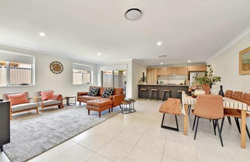 Cessnock House | Discover Cessnock Haven - Modern Country Retreat for Families