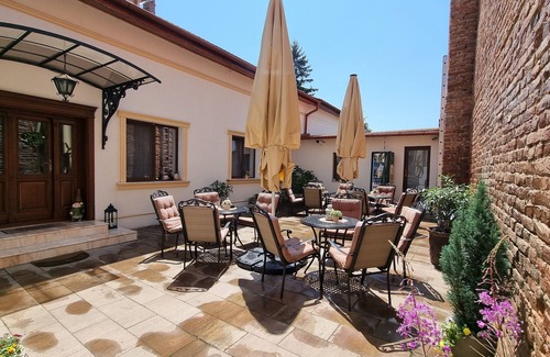 Sibiu Old Town Villa | Unforgettable Stay at Cetatea Medievala - 4-Star Excellence