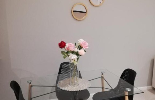 Kidd's Beach House | Inviting Cethon Beach Home: Pet & Child Friendly Retreat