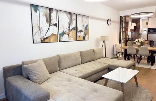 Skadarlija Apartment | Cetinjska Palace