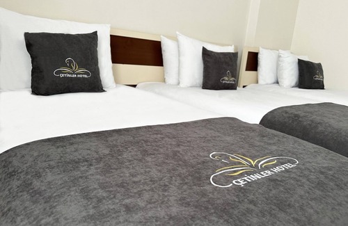 Demirkoy Hotel | Inviting Stay at Cetinler Hotel with Family-Friendly Amenities