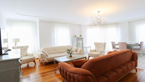 Kas Apartment | Oceanfront Ceylin Apart: Guest Rated 10/10 with Breakfast