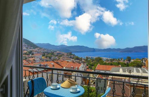 Kas Apartment | Oceanfront Ceylin Apart: Guest Rated 10/10 with Breakfast