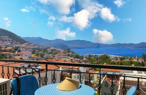 Kas Apartment | Oceanfront Ceylin Apart: Guest Rated 10/10 with Breakfast