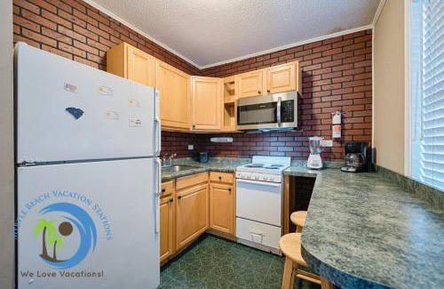 Cherry Grove Beach House | Pet-Friendly Cg Beach Bungalow 2 for Family Getaways