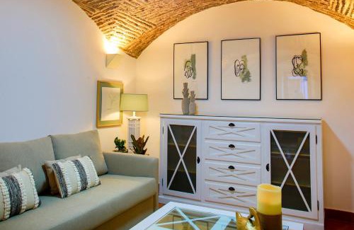 Santiago Apartment | Family-Friendly Stay at CG - VÔNAP with High Guest Ratings
