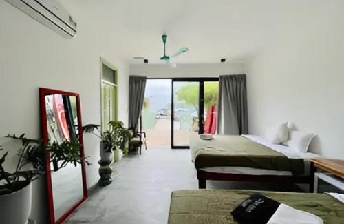 Ninh Hai Bed & Breakfast | Pet-Friendly Chành Rành House with Oceanfront Views