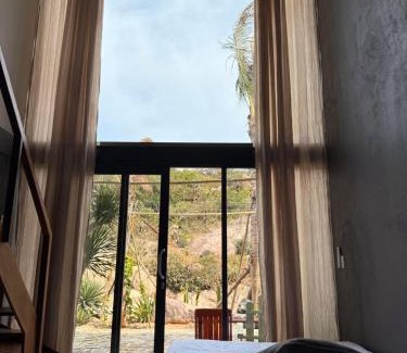Ninh Hai Bed & Breakfast | Pet-Friendly Chành Rành House with Oceanfront Views