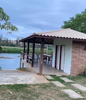 Aperibe House | Chácara Beira Rio