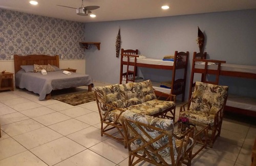 Sao Bento do Sapucai Hotel | Relax at Chácara Bora Bora: Pool, Spa & Family-Friendly Fun