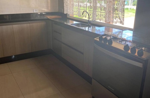 Mairinque House | Relaxing Getaway with Pool & BBQ in Mairinque, SP